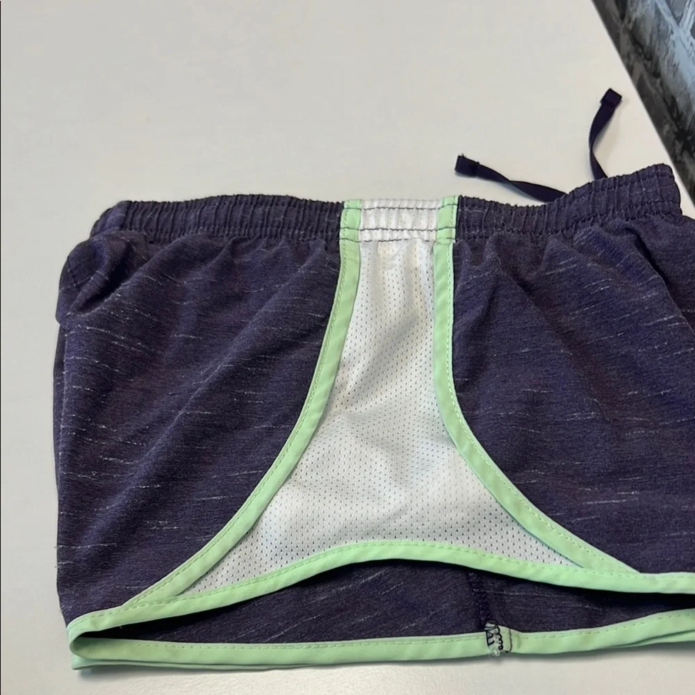Girl's nike Shorts‎